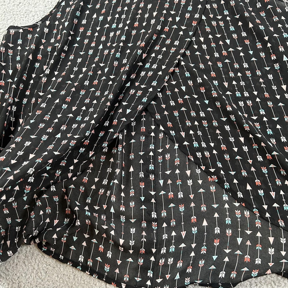 Torrid Shirt Womens 2 Black Arrow Print Sleeveless Sheer Split Back Top - Picture 12 of 15